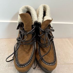 Forever, 21 Sherpa lace up boots